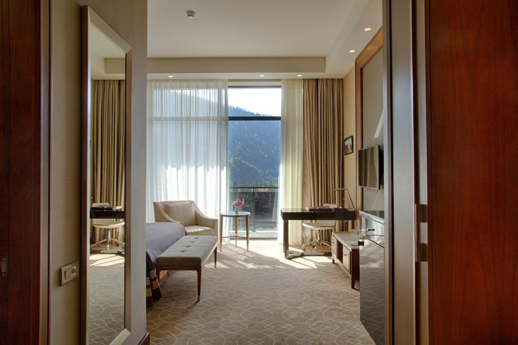 Borjomi Likani Hotel, Боржоми Экстерьер фото