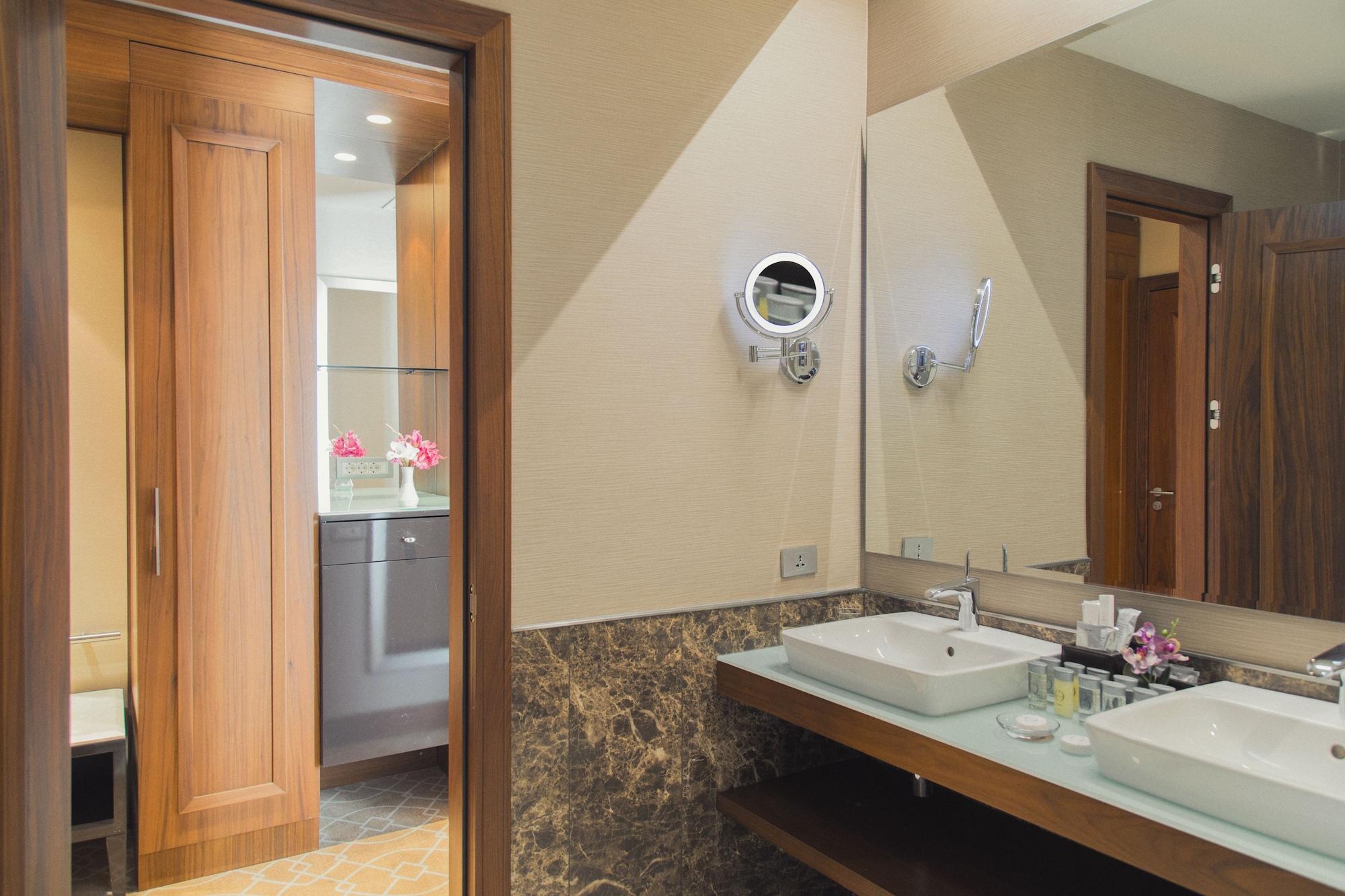 Borjomi Likani Hotel, Боржоми Экстерьер фото
