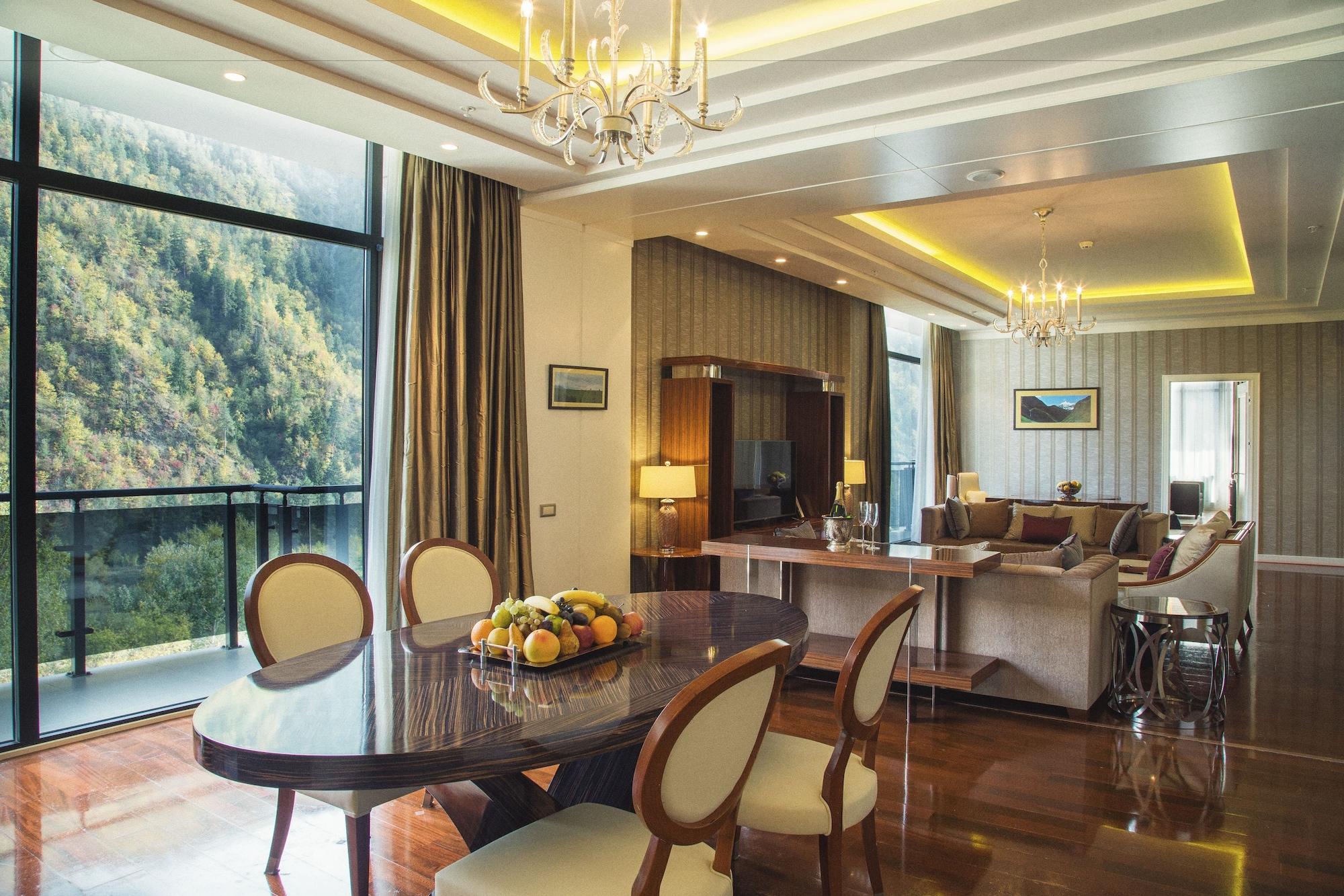 Borjomi Likani Hotel, Боржоми Экстерьер фото