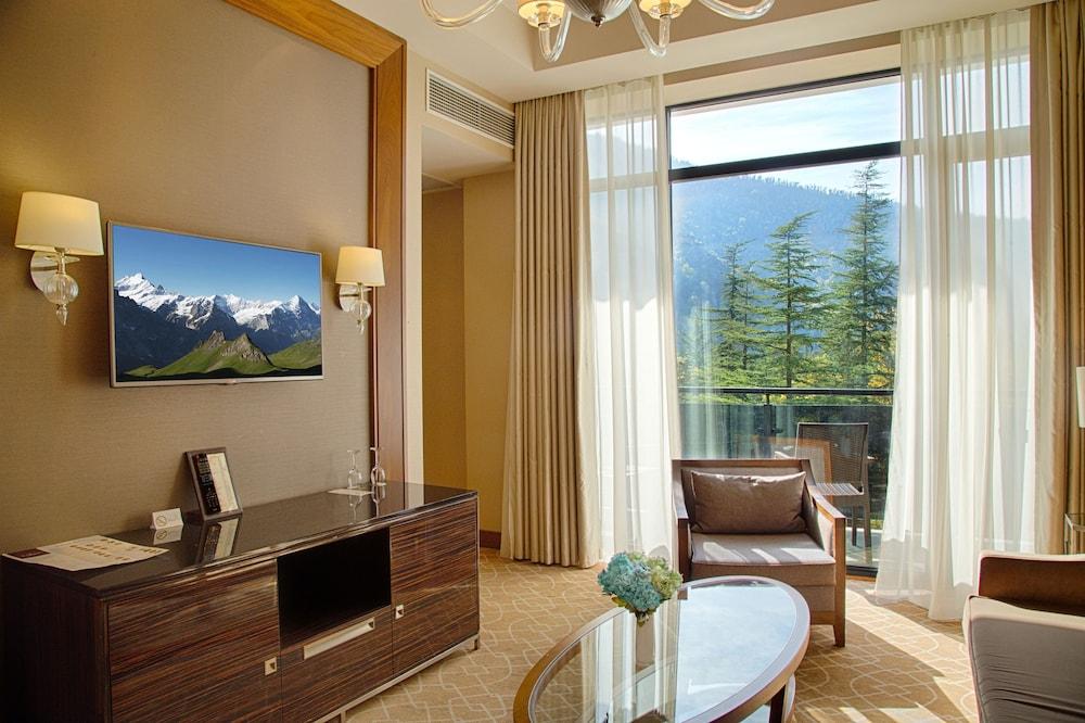 Borjomi Likani Hotel, Боржоми Экстерьер фото
