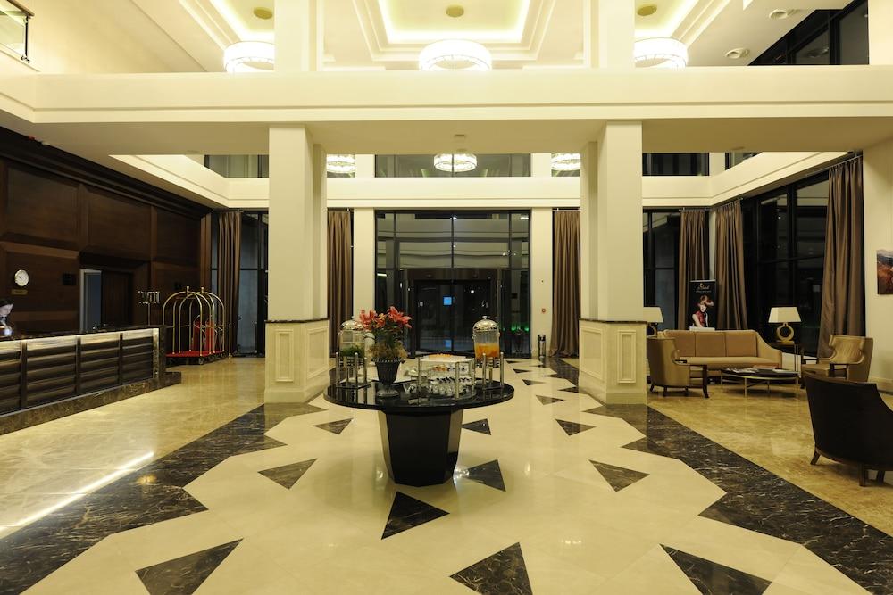 Borjomi Likani Hotel, Боржоми Экстерьер фото